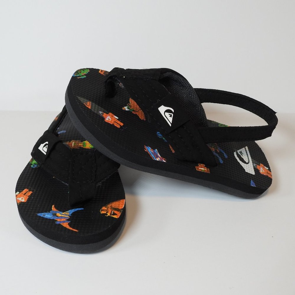 Size 6 Kid/toddler/infant quiksilver Sandals